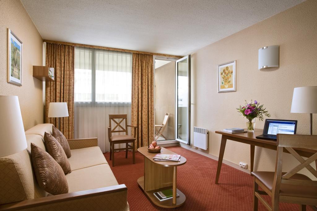 Citadines Centre Meriadeck Bordeaux Room photo