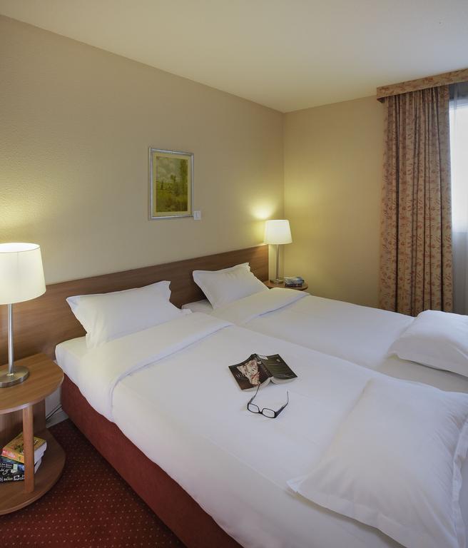 Citadines Centre Meriadeck Bordeaux Room photo